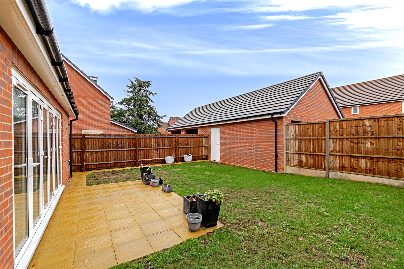 Ridout End, Bricket Wood, St. Albans - photo 18